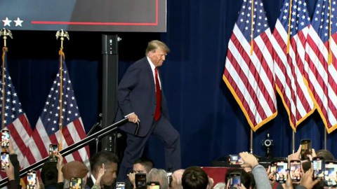 Donald Trump dominates Iowa caucuses | Haystack News